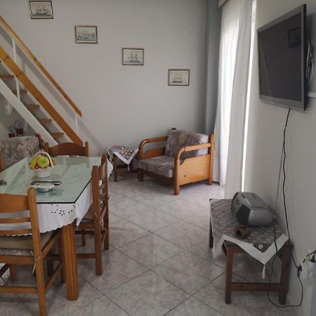 Panos & Antzy Apartments كالاماتا المظهر الخارجي الصورة